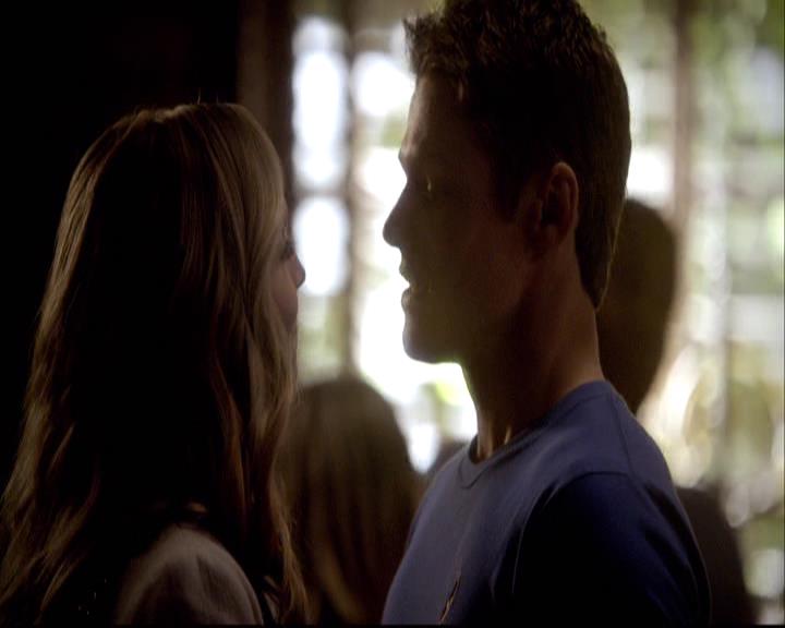 VampireDiariesWorld-dot-org_2x20TheLastDay0324.jpg