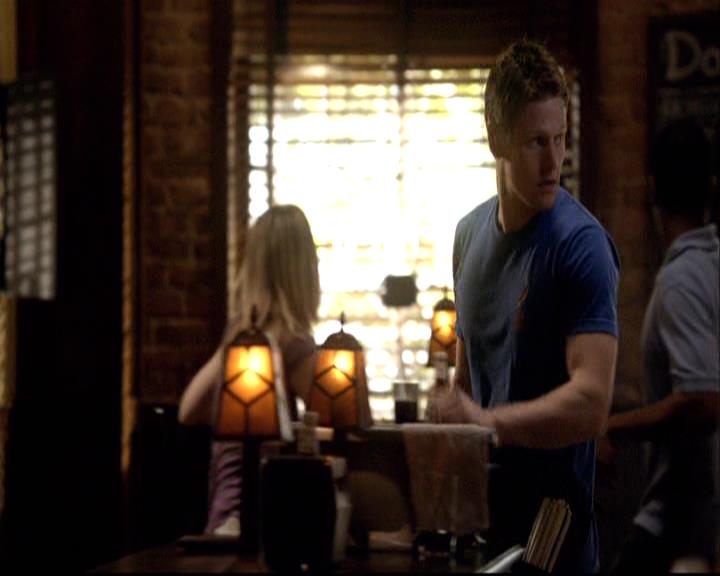 VampireDiariesWorld-dot-org_2x20TheLastDay0337.jpg