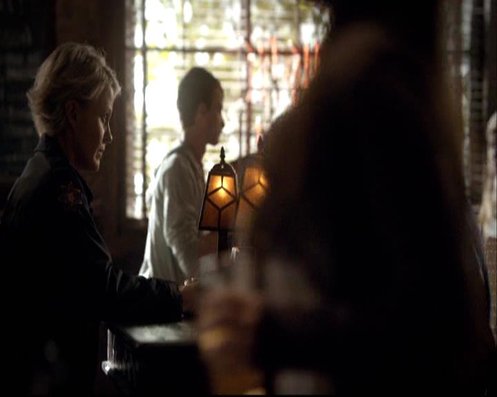 VampireDiariesWorld-dot-org_2x20TheLastDay0341.jpg