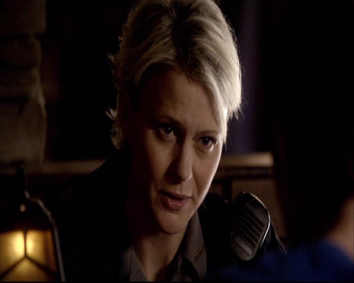 VampireDiariesWorld-dot-org_2x20TheLastDay0375.jpg