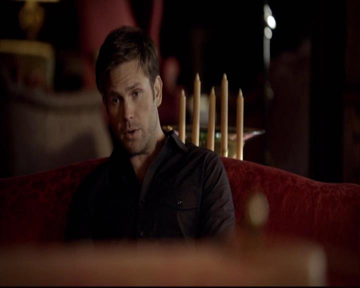 VampireDiariesWorld-dot-org_2x20TheLastDay0413.jpg