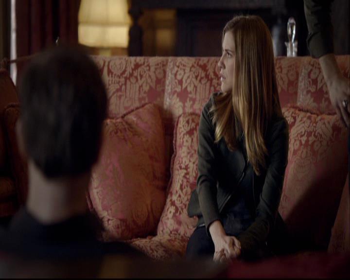 VampireDiariesWorld-dot-org_2x20TheLastDay0424.jpg