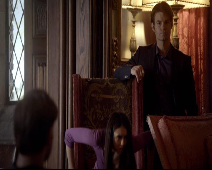 VampireDiariesWorld-dot-org_2x20TheLastDay0425.jpg