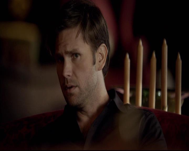 VampireDiariesWorld-dot-org_2x20TheLastDay0428.jpg