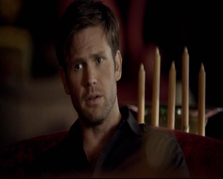 VampireDiariesWorld-dot-org_2x20TheLastDay0429.jpg