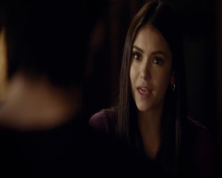 VampireDiariesWorld-dot-org_2x20TheLastDay0464.jpg