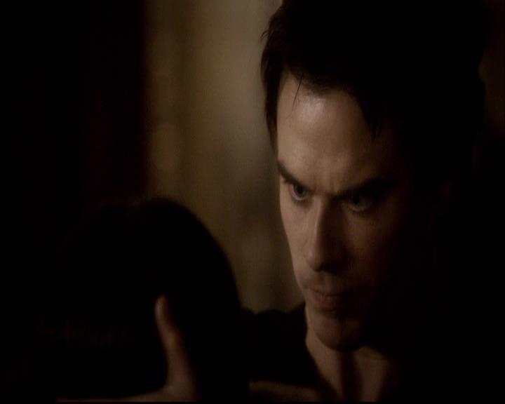 VampireDiariesWorld-dot-org_2x20TheLastDay0510.jpg