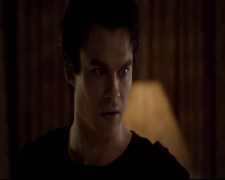 VampireDiariesWorld-dot-org_2x20TheLastDay0522.jpg