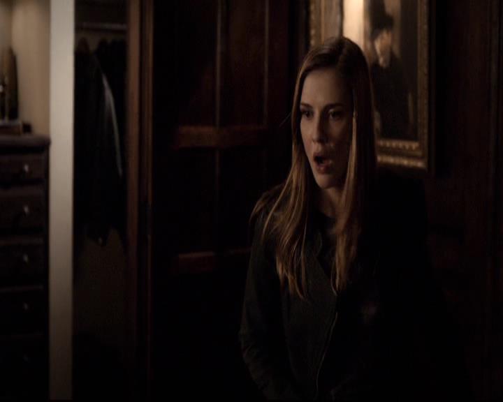 VampireDiariesWorld-dot-org_2x20TheLastDay0569.jpg