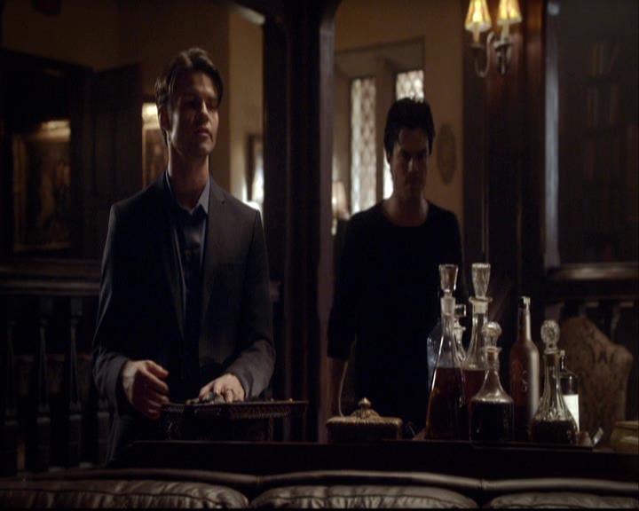 VampireDiariesWorld-dot-org_2x20TheLastDay0601.jpg