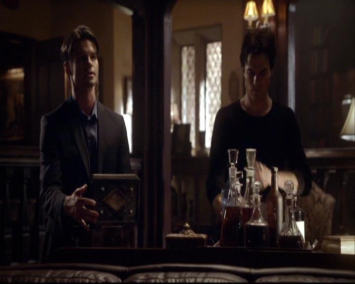 VampireDiariesWorld-dot-org_2x20TheLastDay0602.jpg