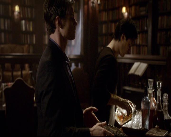 VampireDiariesWorld-dot-org_2x20TheLastDay0603.jpg