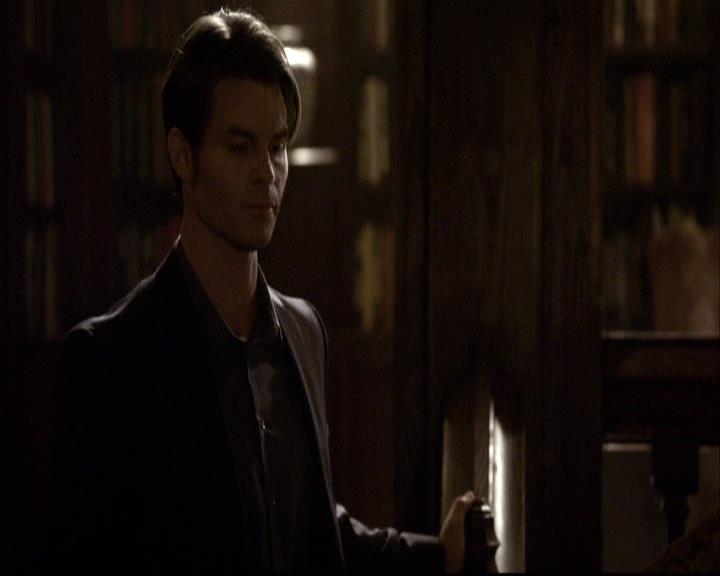 VampireDiariesWorld-dot-org_2x20TheLastDay0612.jpg