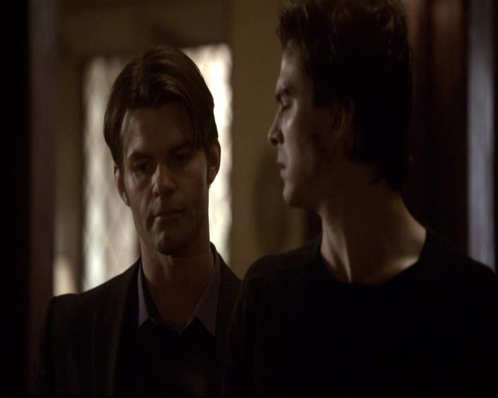 VampireDiariesWorld-dot-org_2x20TheLastDay0625.jpg