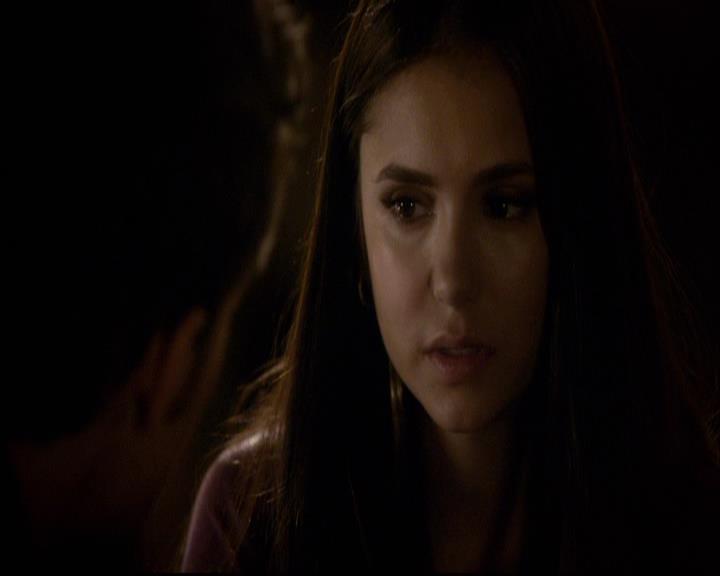 VampireDiariesWorld-dot-org_2x20TheLastDay0697.jpg