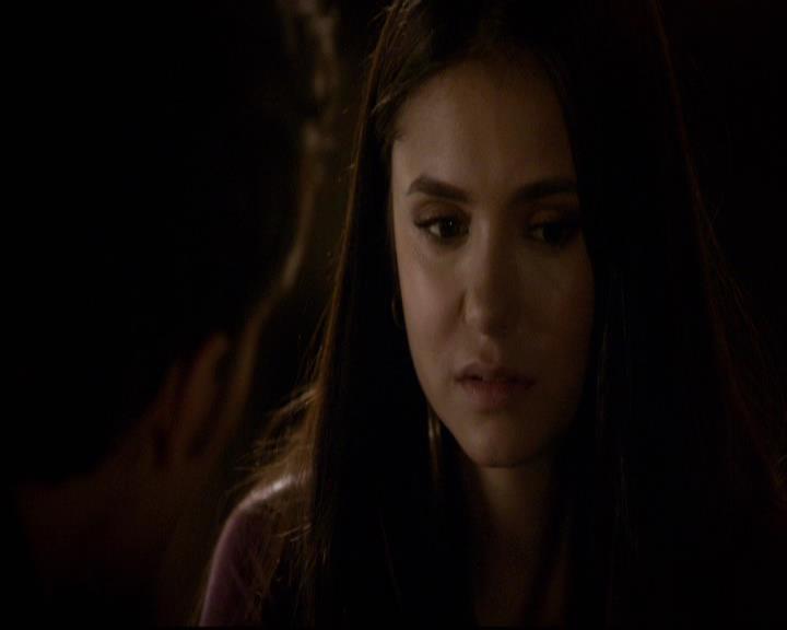 VampireDiariesWorld-dot-org_2x20TheLastDay0698.jpg