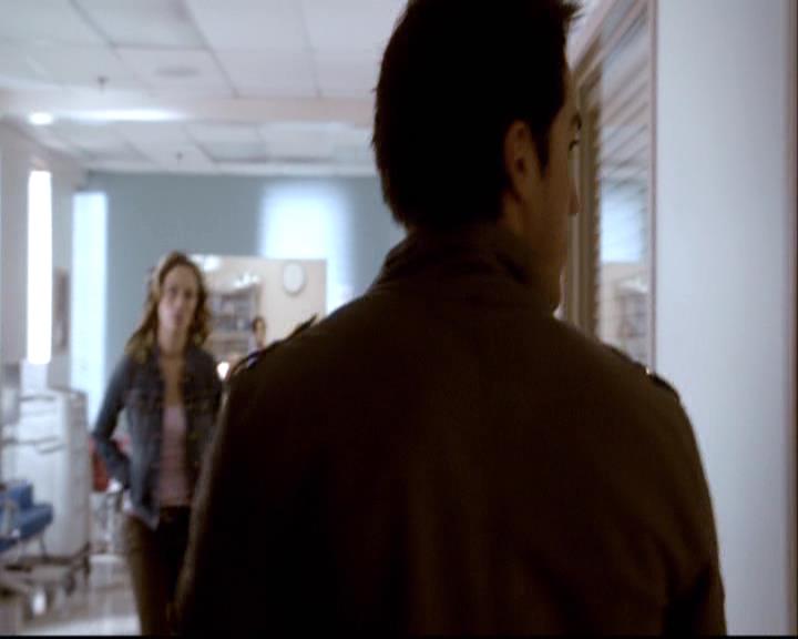 VampireDiariesWorld-dot-org_2x20TheLastDay0729.jpg