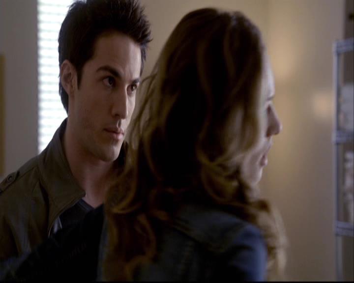 VampireDiariesWorld-dot-org_2x20TheLastDay0736.jpg