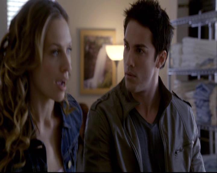 VampireDiariesWorld-dot-org_2x20TheLastDay0737.jpg