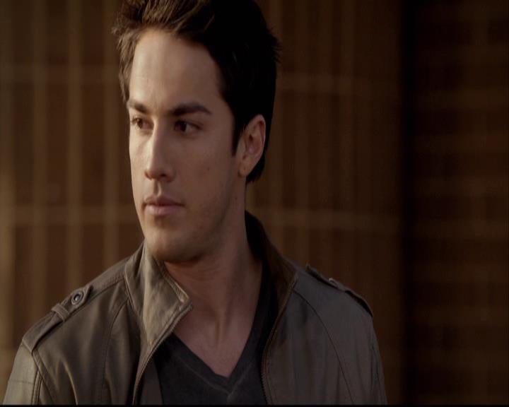 VampireDiariesWorld-dot-org_2x20TheLastDay0756.jpg