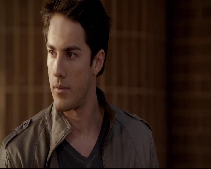 VampireDiariesWorld-dot-org_2x20TheLastDay0757.jpg