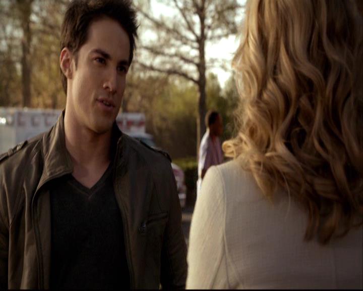 VampireDiariesWorld-dot-org_2x20TheLastDay0765.jpg