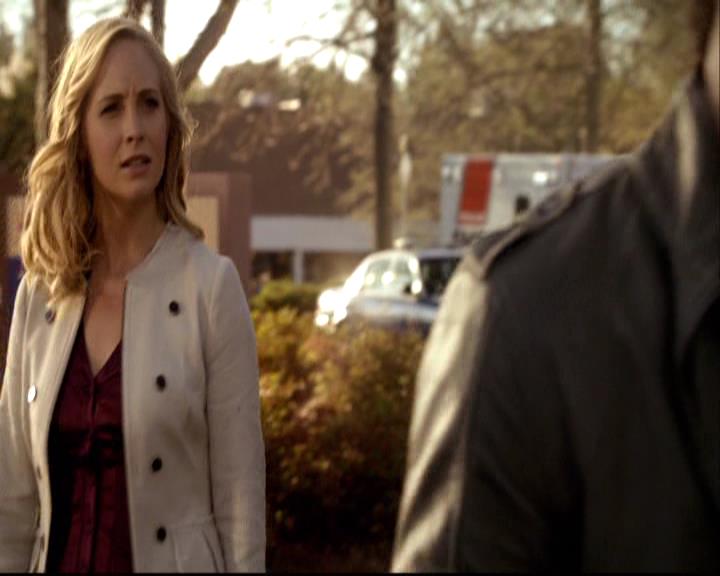 VampireDiariesWorld-dot-org_2x20TheLastDay0801.jpg