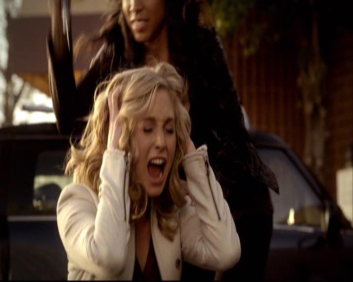 VampireDiariesWorld-dot-org_2x20TheLastDay0831.jpg