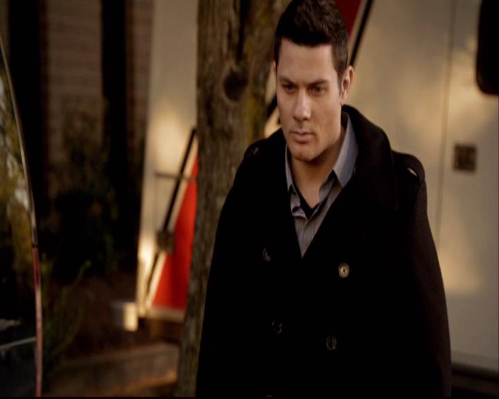 VampireDiariesWorld-dot-org_2x20TheLastDay0836.jpg