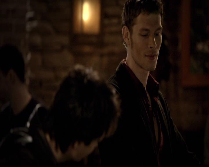 VampireDiariesWorld-dot-org_2x20TheLastDay0880.jpg