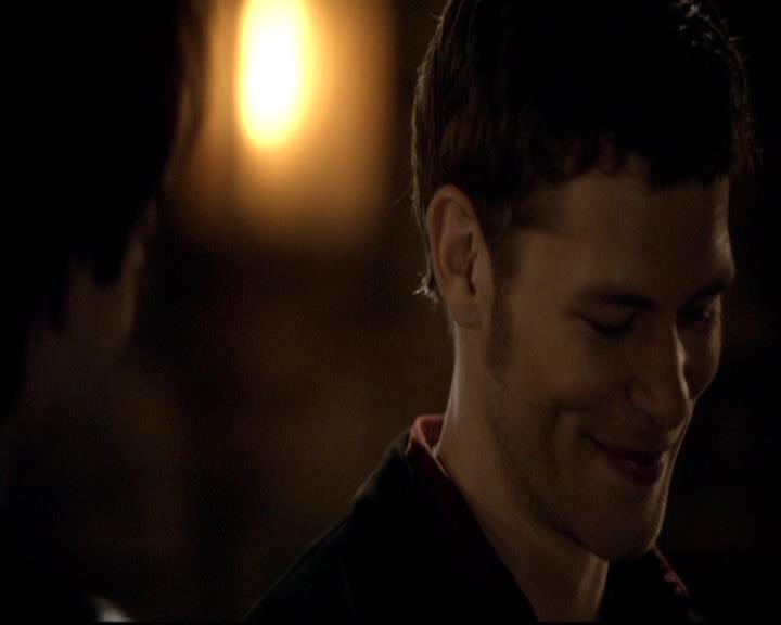 VampireDiariesWorld-dot-org_2x20TheLastDay0903.jpg