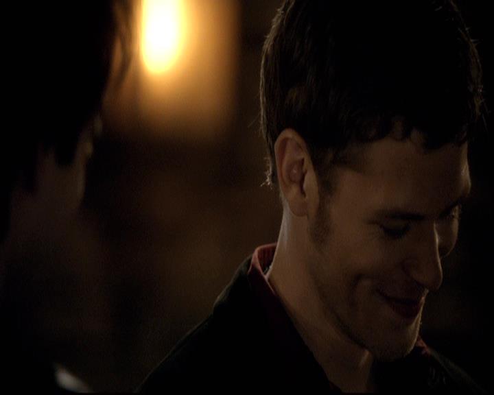 VampireDiariesWorld-dot-org_2x20TheLastDay0904.jpg