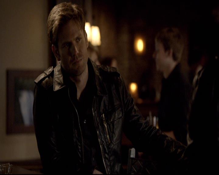 VampireDiariesWorld-dot-org_2x20TheLastDay0908.jpg