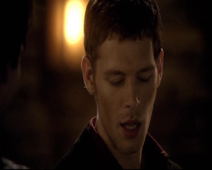 VampireDiariesWorld-dot-org_2x20TheLastDay0912.jpg