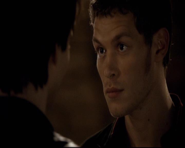 VampireDiariesWorld-dot-org_2x20TheLastDay0918.jpg