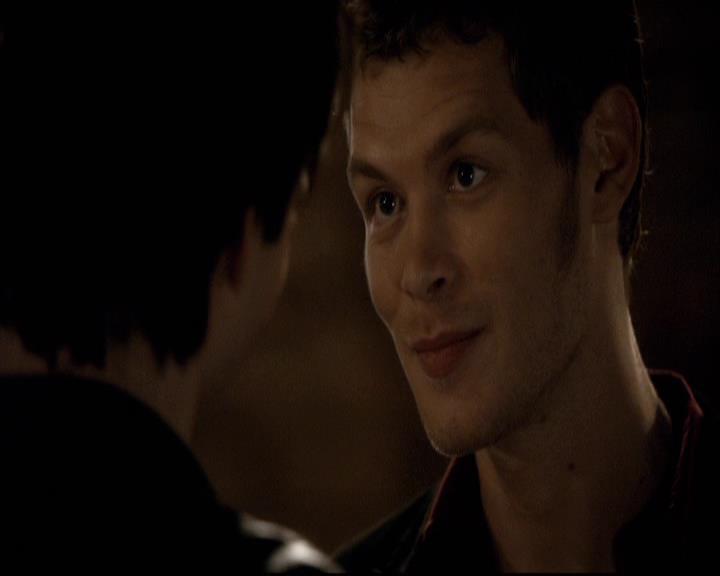 VampireDiariesWorld-dot-org_2x20TheLastDay0925.jpg