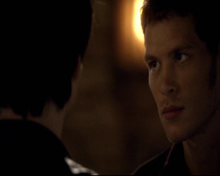 VampireDiariesWorld-dot-org_2x20TheLastDay0929.jpg