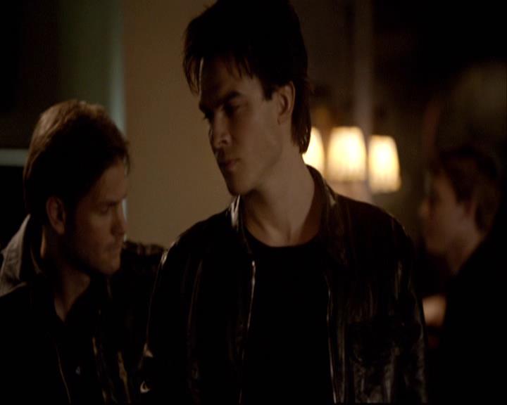 VampireDiariesWorld-dot-org_2x20TheLastDay0932.jpg