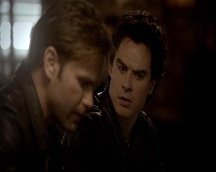 VampireDiariesWorld-dot-org_2x20TheLastDay0956.jpg