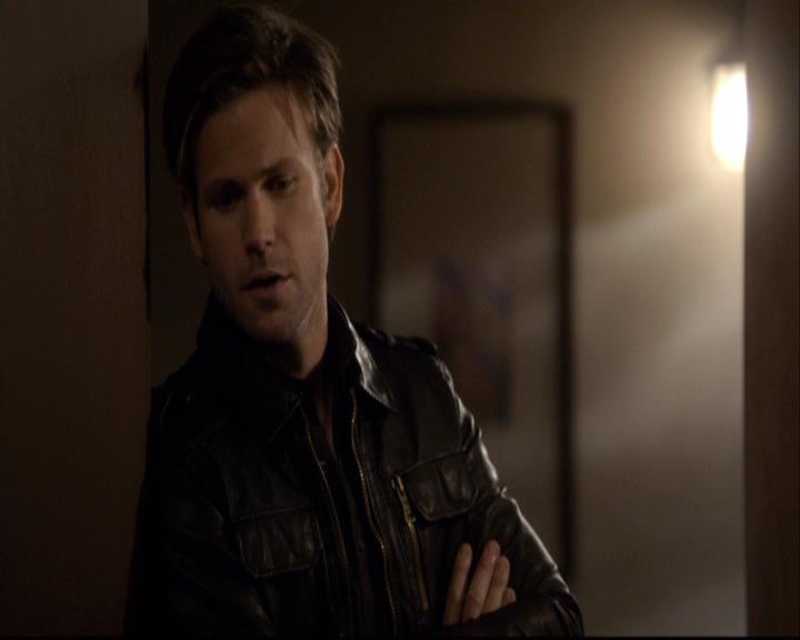 VampireDiariesWorld-dot-org_2x20TheLastDay1064.jpg