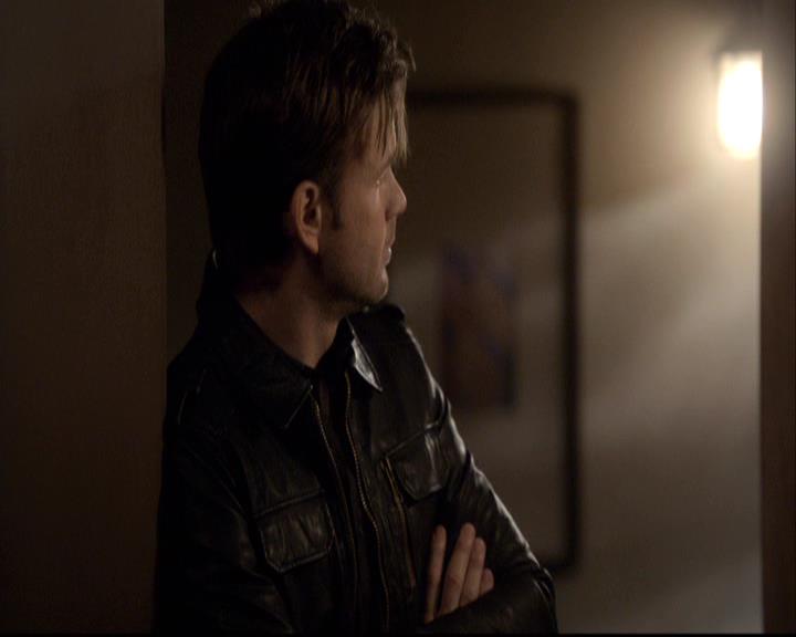 VampireDiariesWorld-dot-org_2x20TheLastDay1068.jpg