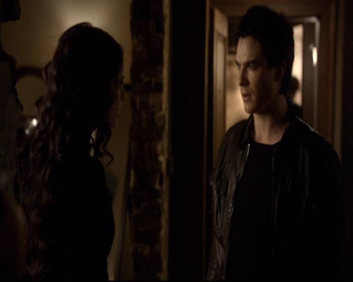 VampireDiariesWorld-dot-org_2x20TheLastDay1093.jpg