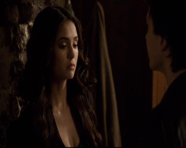 VampireDiariesWorld-dot-org_2x20TheLastDay1105.jpg