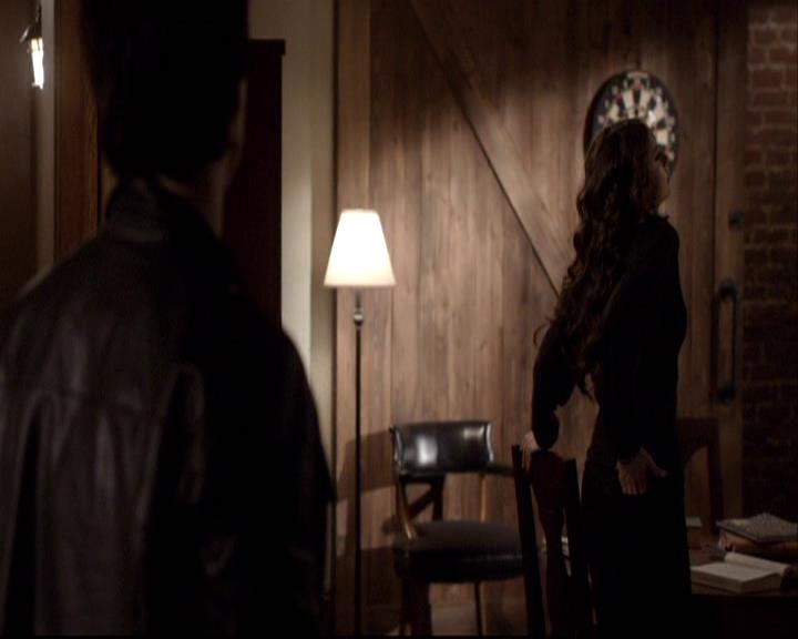 VampireDiariesWorld-dot-org_2x20TheLastDay1110.jpg