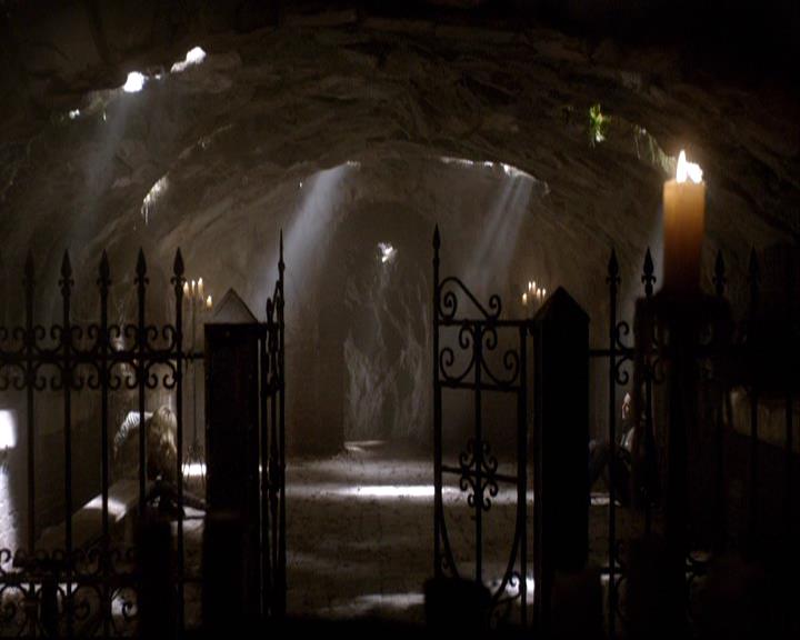 VampireDiariesWorld-dot-org_2x20TheLastDay1171.jpg