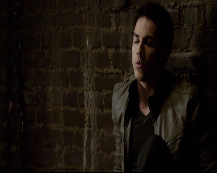 VampireDiariesWorld-dot-org_2x20TheLastDay1177.jpg