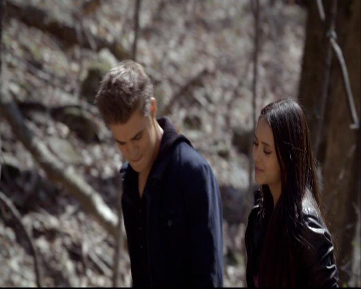 VampireDiariesWorld-dot-org_2x20TheLastDay1205.jpg