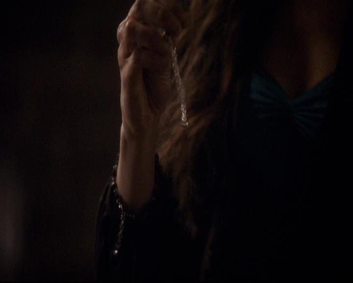 VampireDiariesWorld-dot-org_2x20TheLastDay1329.jpg