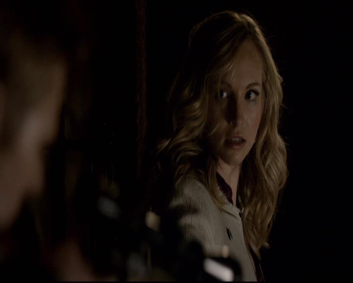 VampireDiariesWorld-dot-org_2x21TheSunAlsoRises0035.jpg