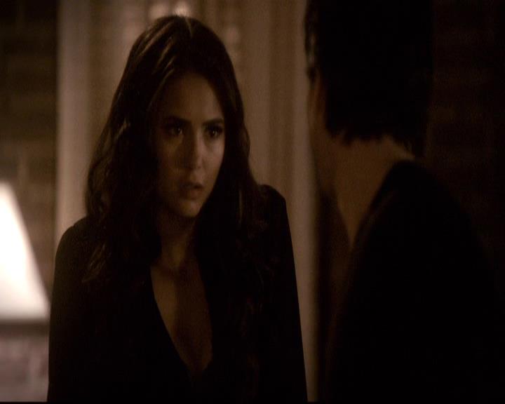 VampireDiariesWorld-dot-org_2x21TheSunAlsoRises0052.jpg